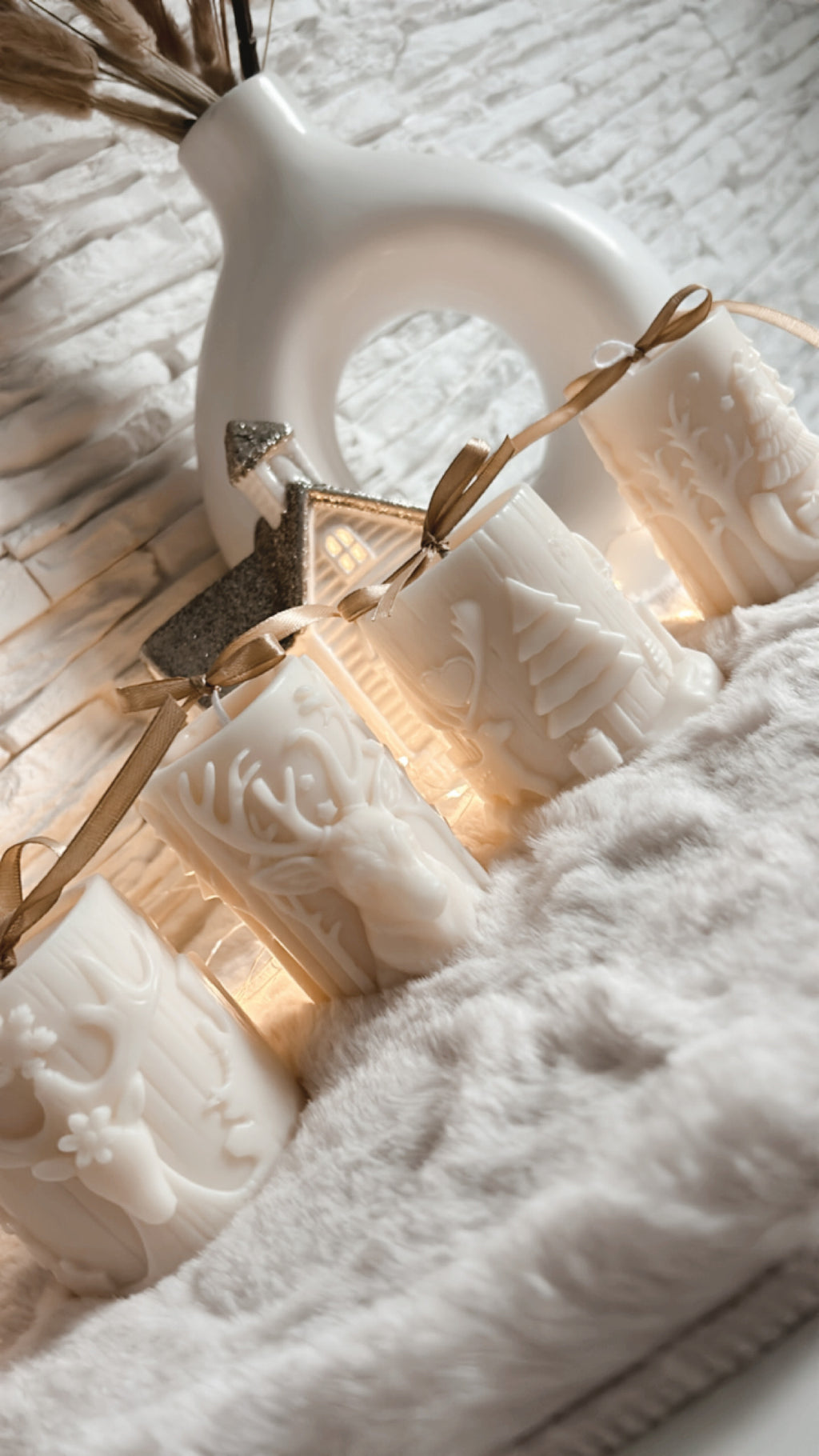 Candela pilastro natalizia